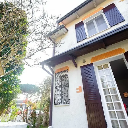 Agenzia Vear Giardino 132 公寓 利多尔德纳西奥尼